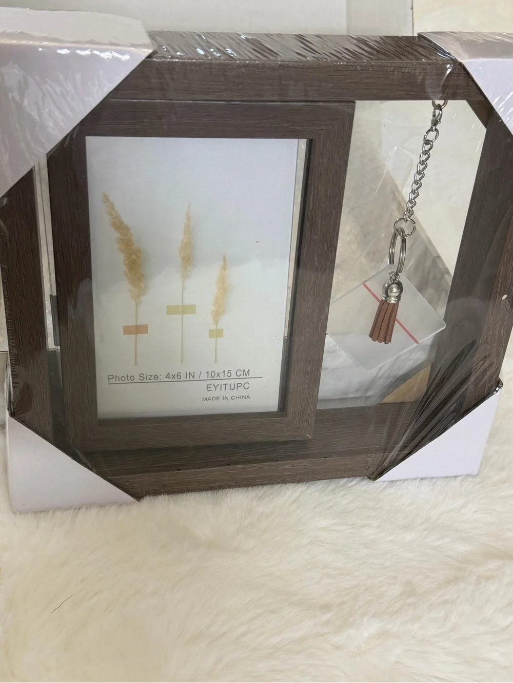 Woodgrain Photo Frame with Brown Finish